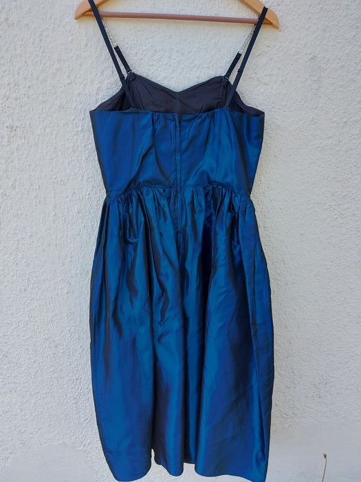 Sukienka na ramiączkach okazyjna midi