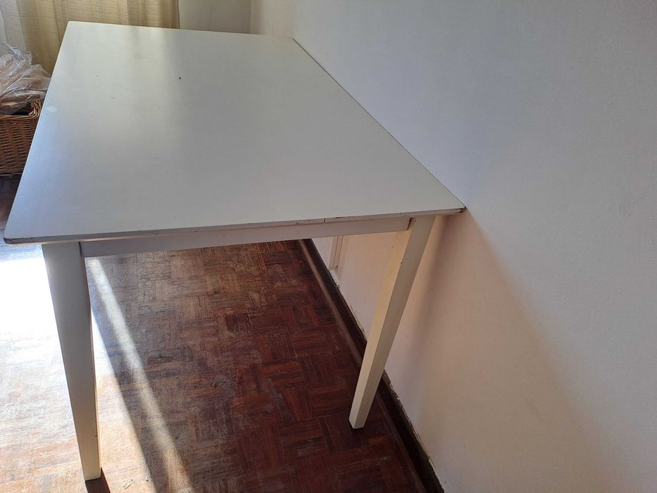 Mesa de cozinha madeira