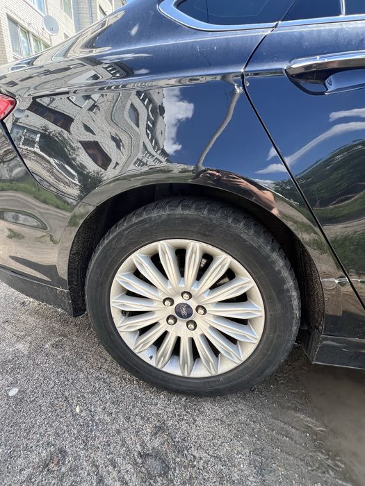 Ford Fusion Enrgy 2014