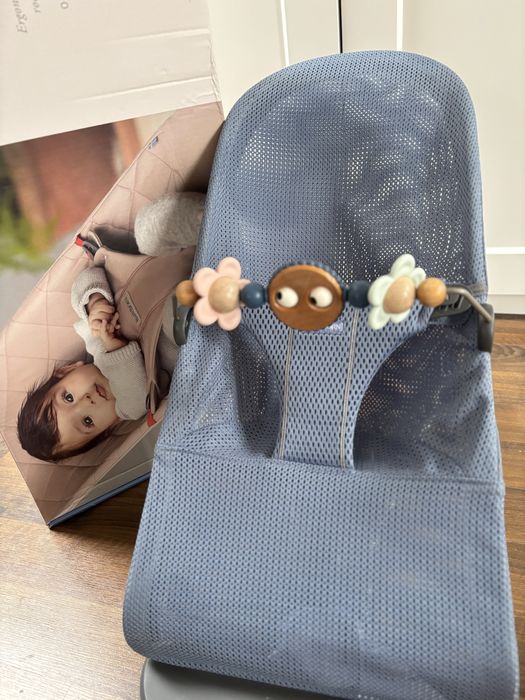 Leżaczek BabyBjörn Bliss Mesh niemowlę wyprawka