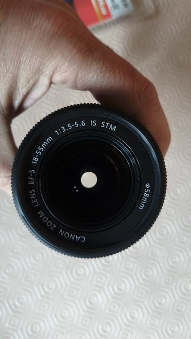 Canon EOS 70D+ EF-S 18-55 IS STM como nova
