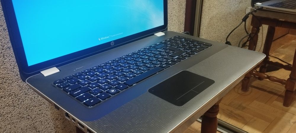 HP envy 17-1100er