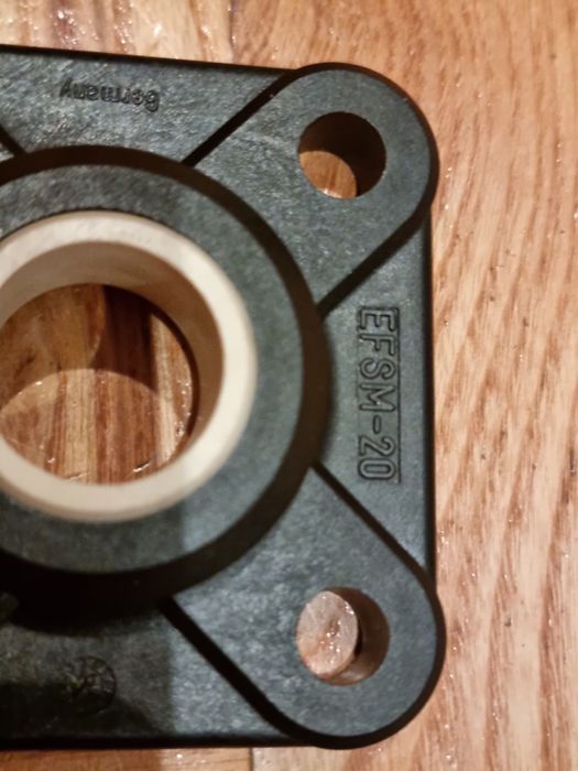 Łożysko kołnierzowe Igus efsm20