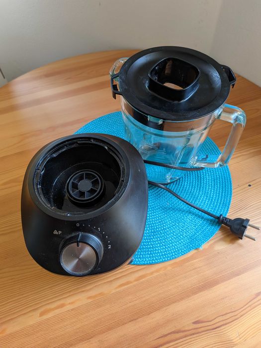 Blender kielichowy PHILIPS HR2291/41 + 1 bidon w komplecie