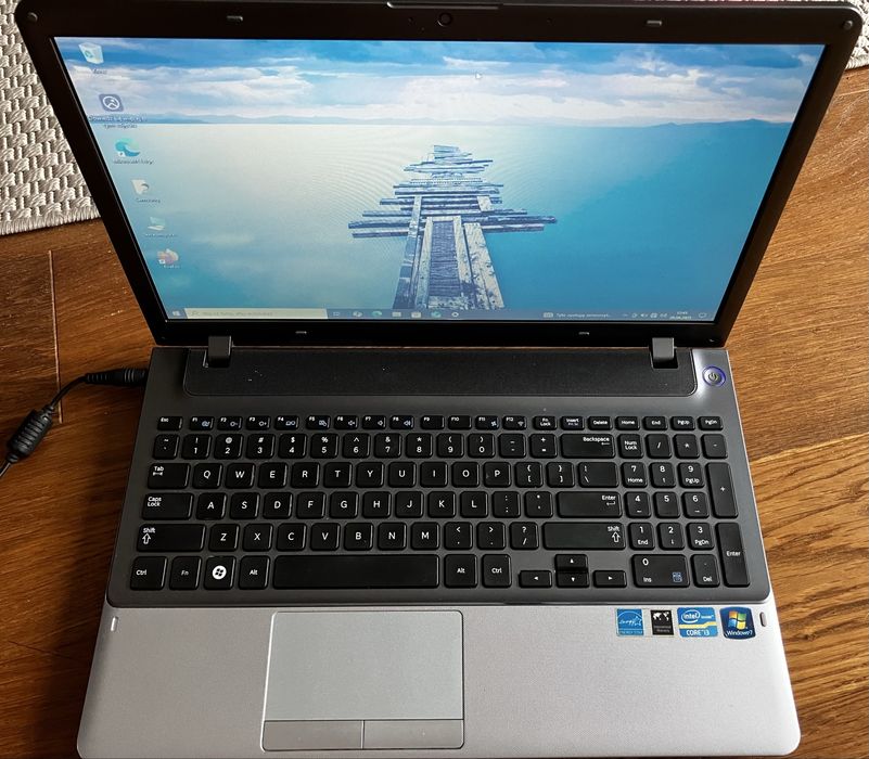 Laptop Samsung 350V5C i3-2370M/8GB/500