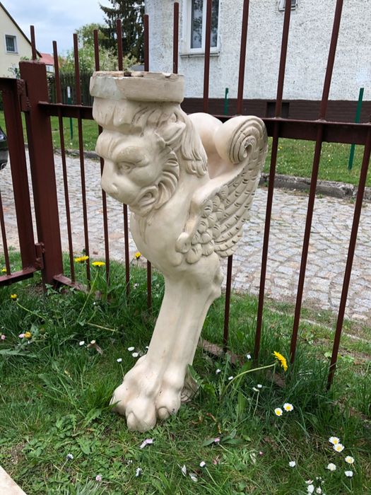 Kolumny ogrodowe / wewnętrzne i blat marmurowy