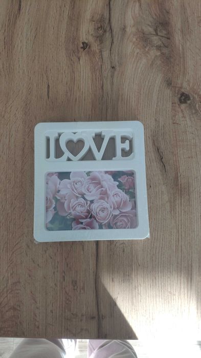 Ramka na zdjęcie z napisem LOVE