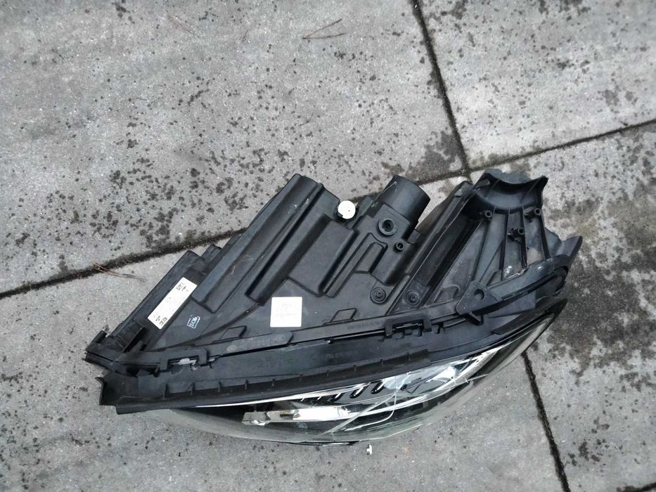 MERCEDES E klasa W213 lewa lampa led  A213.906.7706