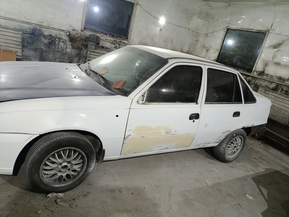 Продам део нексія