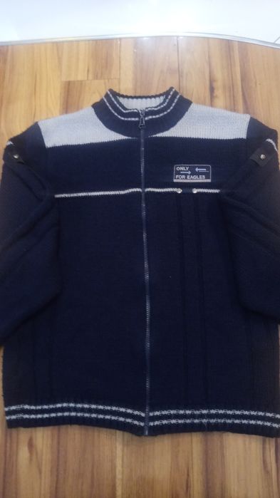 Sweter chłopięcy roz.152