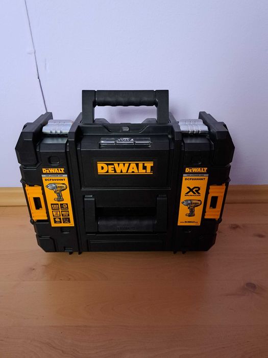 Klucz Udarowy DeWALT 1/2" 950Nm 18V XR