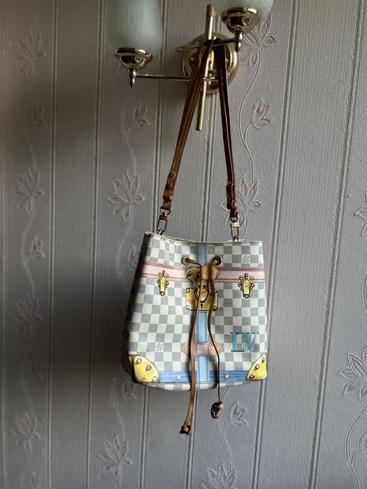 Сумка кожаная на длинном ремне Louis Vuitton оригинал номерная