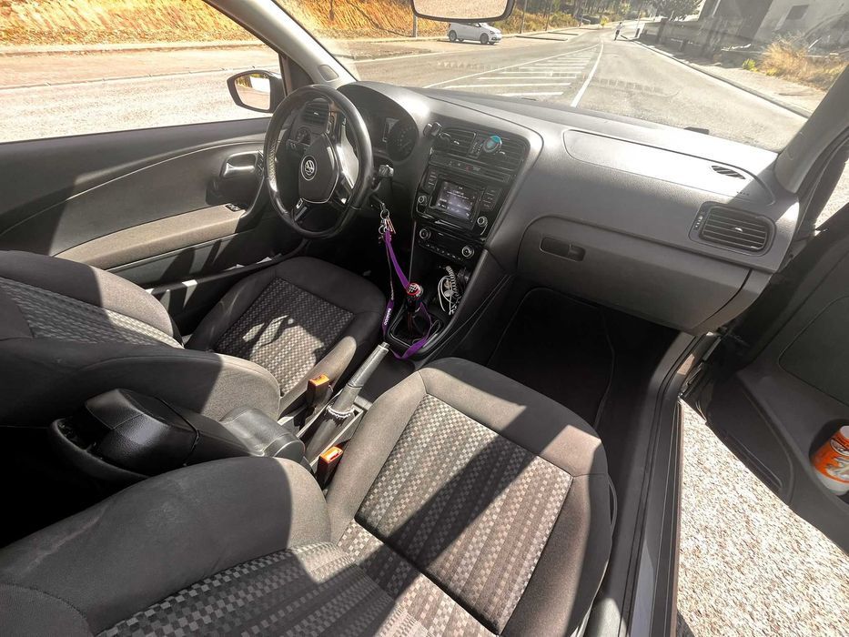 VW Polo 1.4 TDI (2015) – Super Económico!
