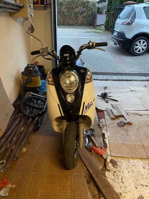 Skuter Sym mio  50