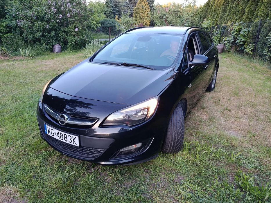Opel Astra 2014 r 1,6 CDTI 110 KM Navi