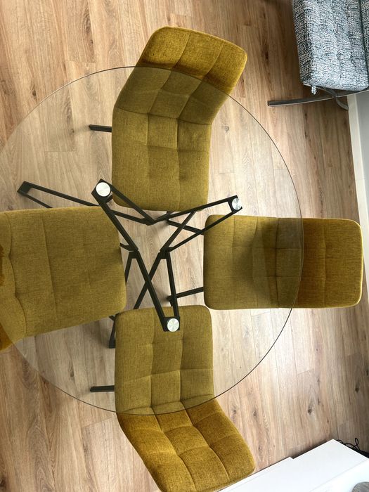 Mesa de jantar + Cadeiras