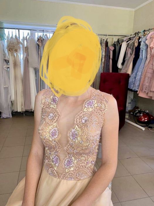 Продам сукню на випуск розмір S