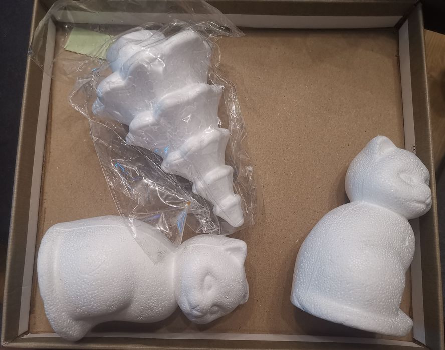 Zestaw kreatywny do zdobienia - koraliki, rafia plus figurki