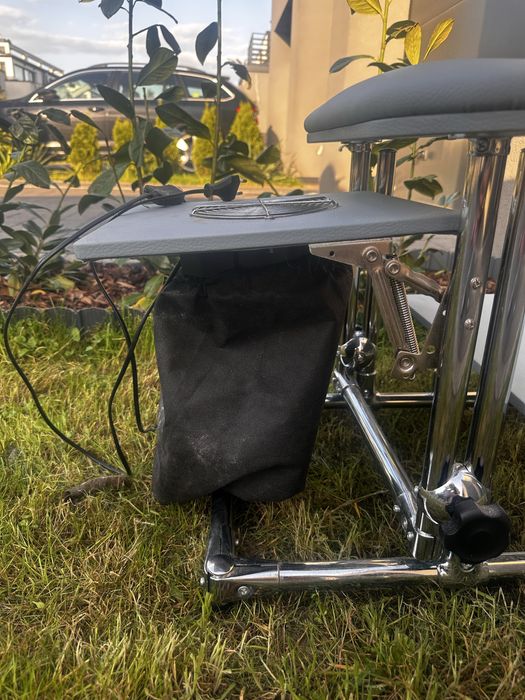 ZESTAW: Podnóżek do pedicure i stoisko pod rece do manicure
