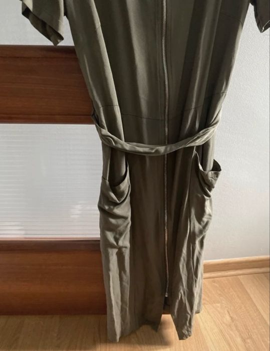 Piękna oliwkowa sukienka M Greenpoint