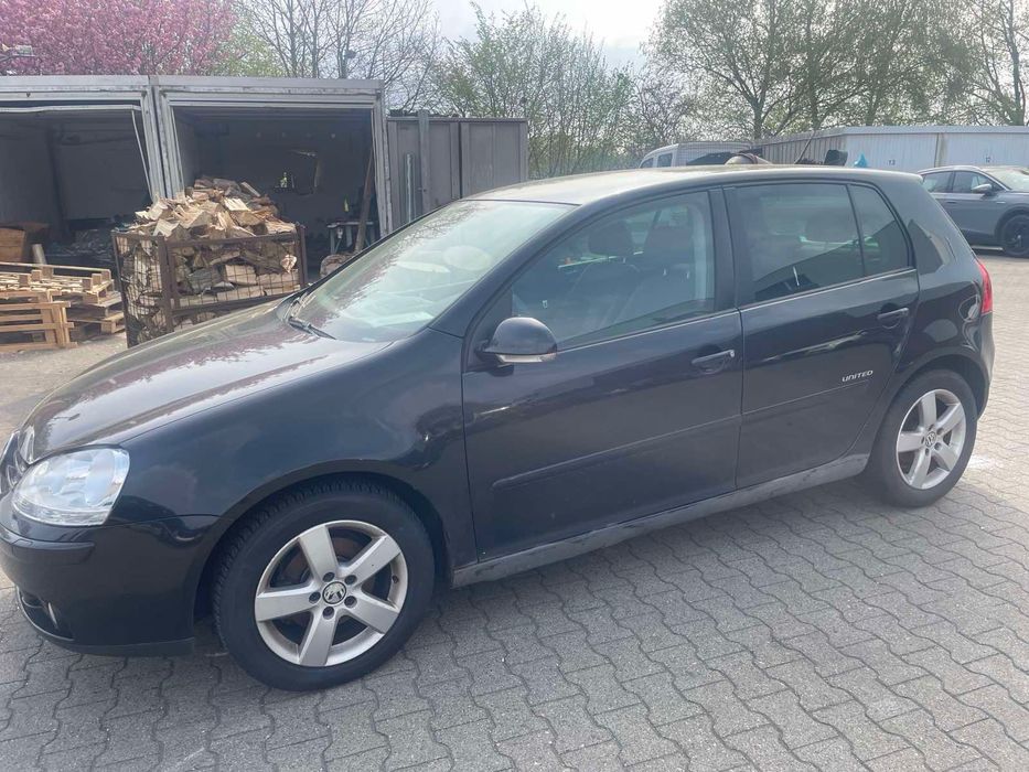 Wv Golf V 1.6 mpi 102 к.с Germainia