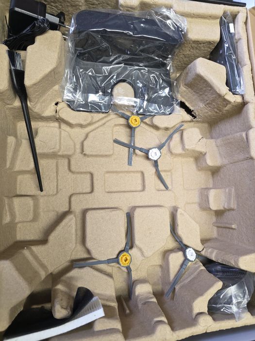 Tesvor M1 robot odkurzający moc 4000 PA Wi-Fi z mapą przestrzeni