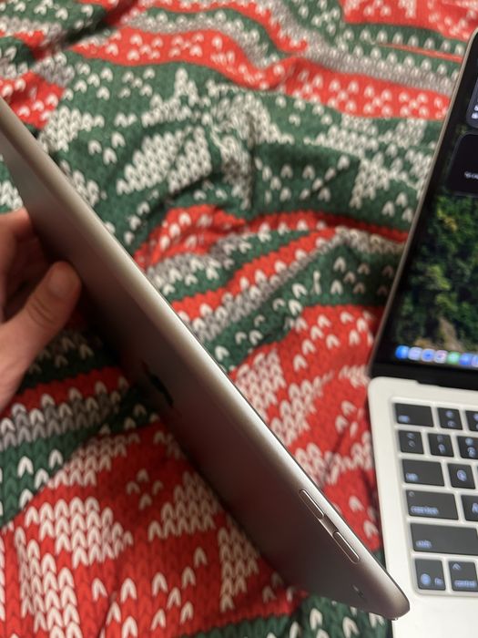 IPad 5/32gb читайте опис.
