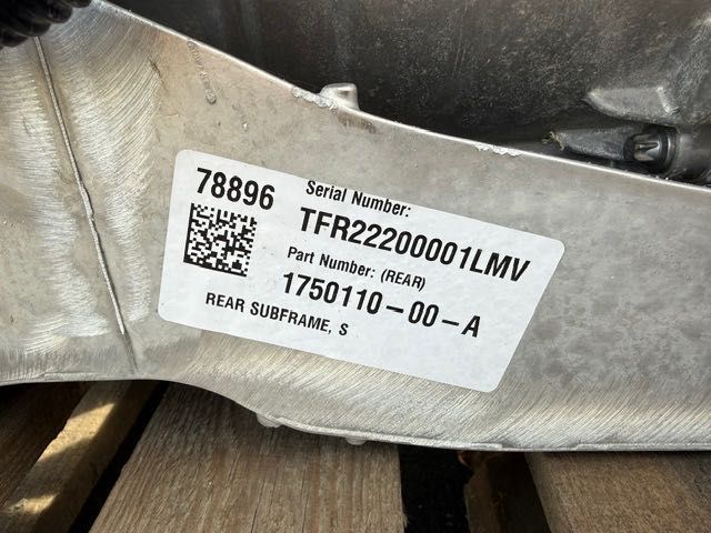TESLA S  nowa oś napędowa tylna kompletna
