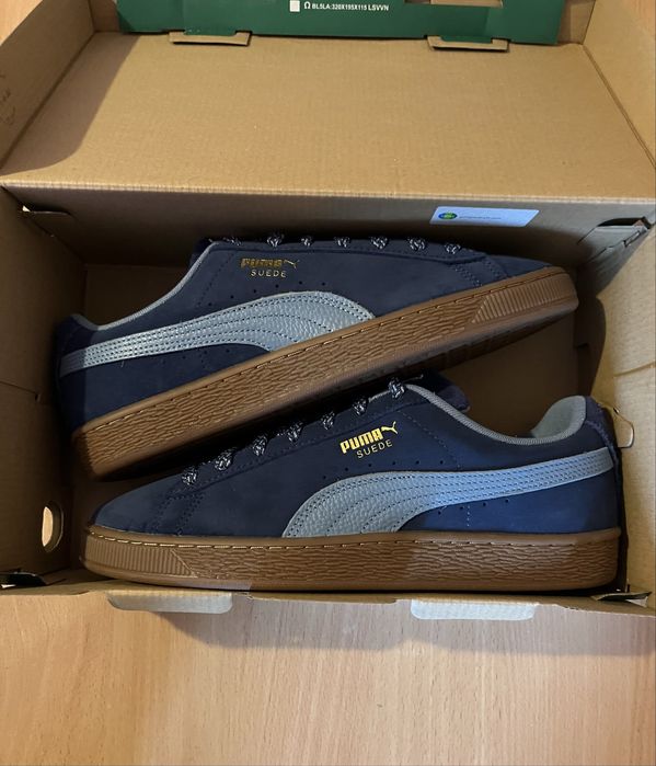 Кроссовки Suede Fuzzy Sneakers