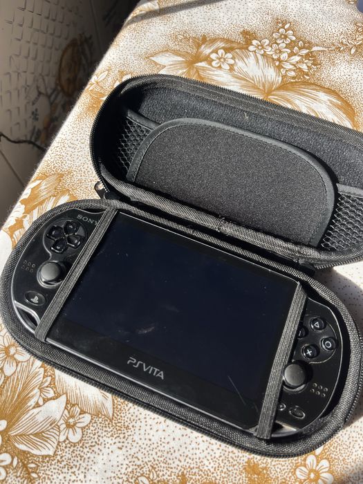 PSVITA - Desbloqueada 64gb