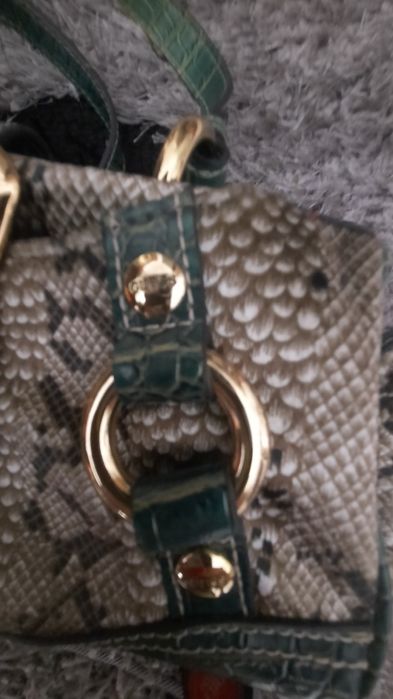 Mala Guess original nova