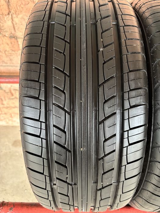 Пара літніх шин 205/45R16