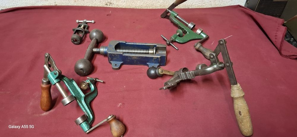 Lote de carregadores/rebordadores de cartuchos