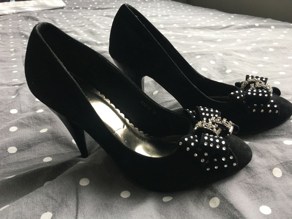 Zamszowe szpili rozm 35