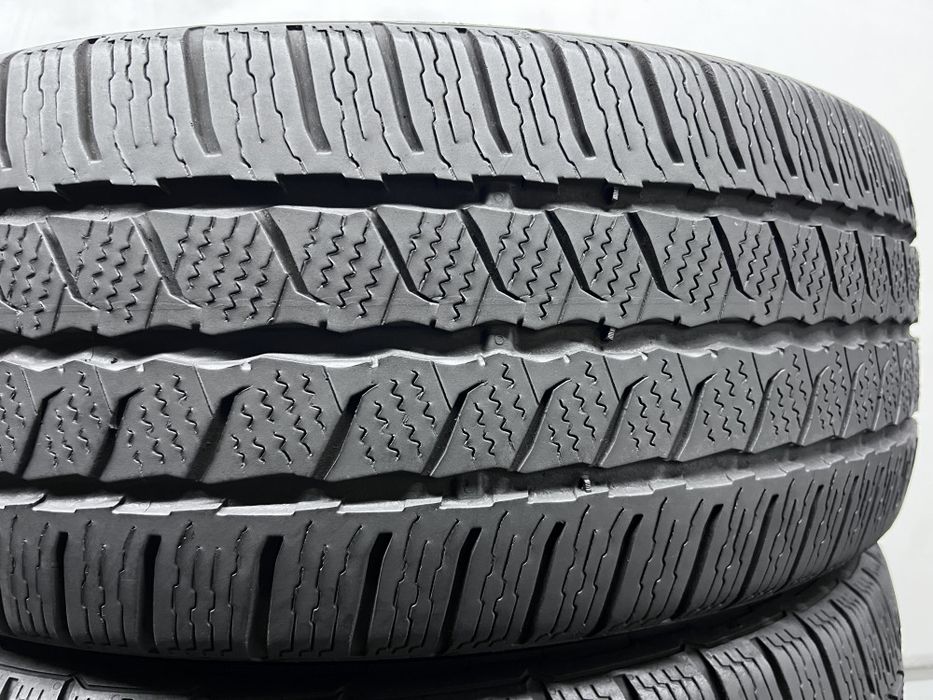 2шт зима 225/55/R17C 2023р Continental Van Contact Winter