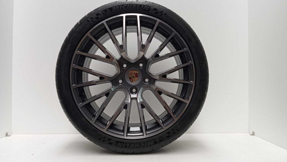 Conjunto 4 jantes 20 5x130 e pneus Porsche 911 (JRK869_205X130)