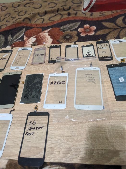 Продам лот корпусів для Нокіа сіменс соні Ерікс по 100 за шт.