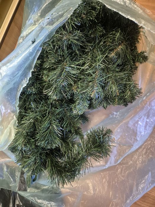 Штучна ялинка. Висота 200см.