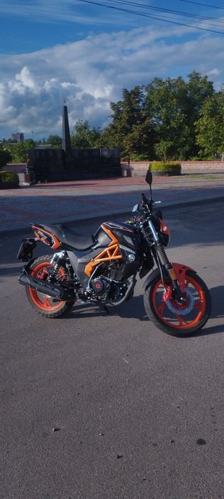 Mustang XTREET 250