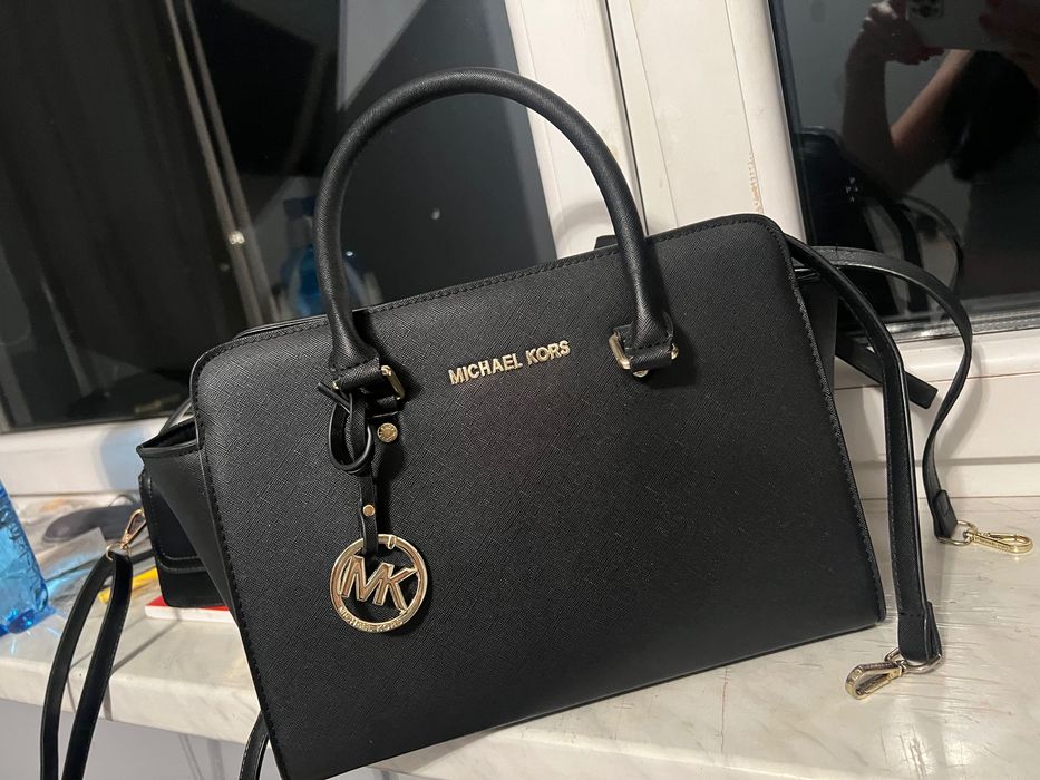 czarna torebka Michael Kors