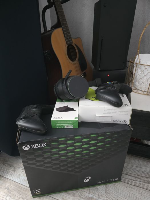 XBOX Series X 2 pady, słuchawki bezprzewodowe