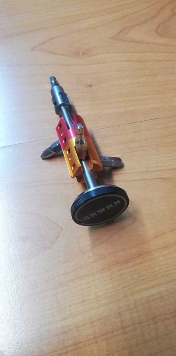 Chave multi tool bike BTT - coloca-se no eixo pedaleiro (buraco)