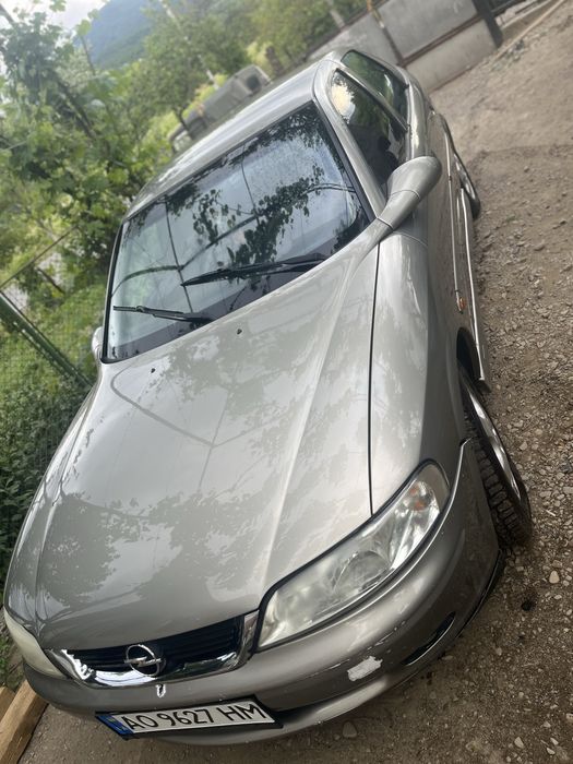 Opel vektra b авто