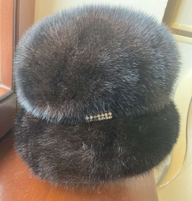 Шапки ниркова жіноча