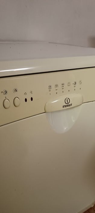 Maquina de lavar completamente nova