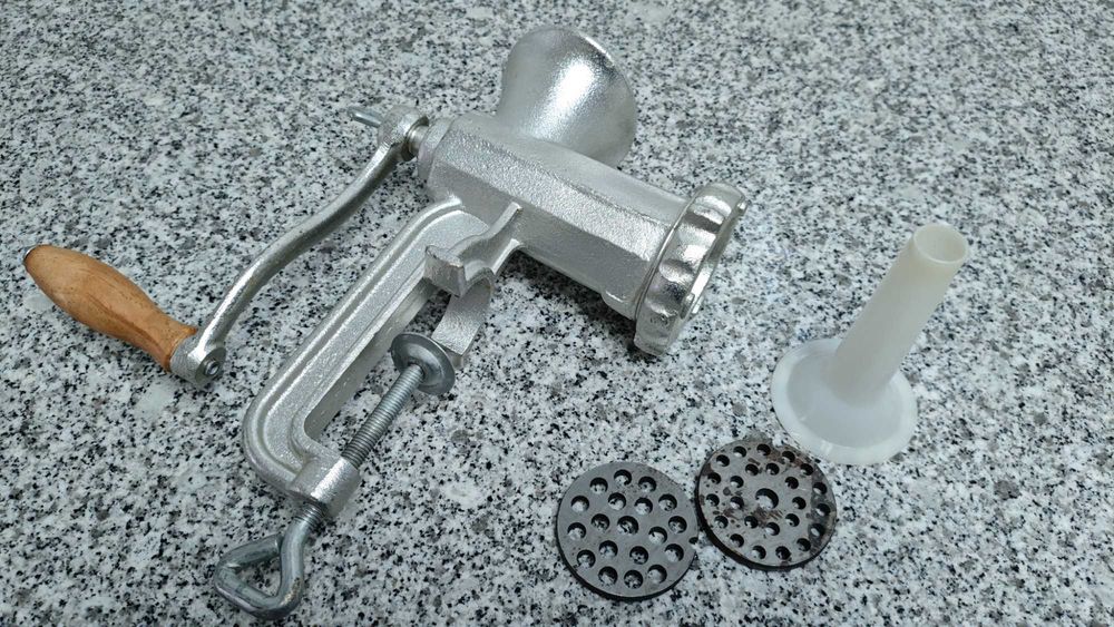 Máquina de Picar Carne KitchenCraft Nº 8 – NOVA c/ 3 Discos e Funil