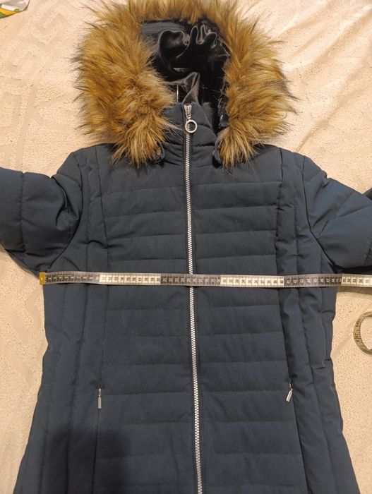 Жіноча зимова куртка