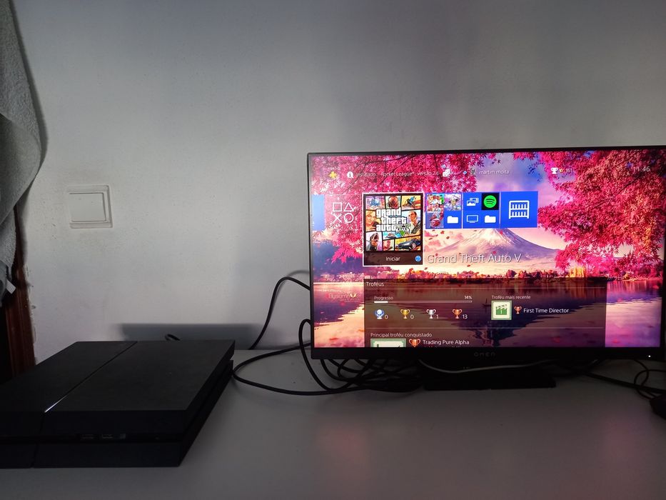 Ps4 Fat 500gb com 2 jogos