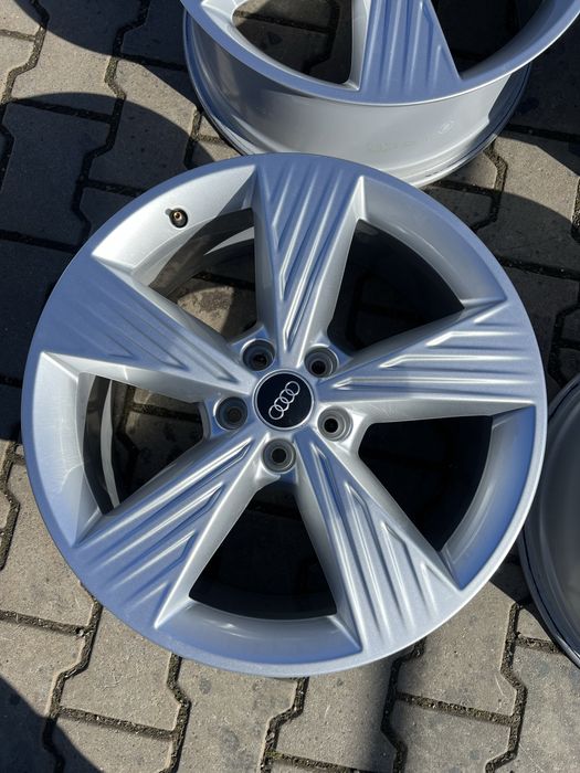 5/112 R19 Диски Audi Q4 E-Tron , Q2 / VW ID4 ID6 / Skoda Karoq , Enyaq