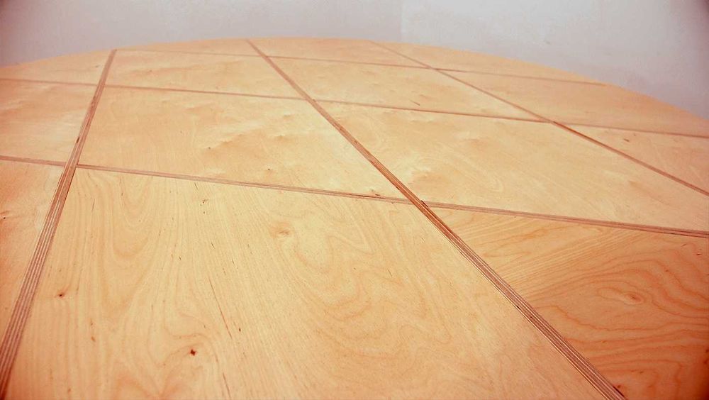 Mesa de jantar de grandes dimensões